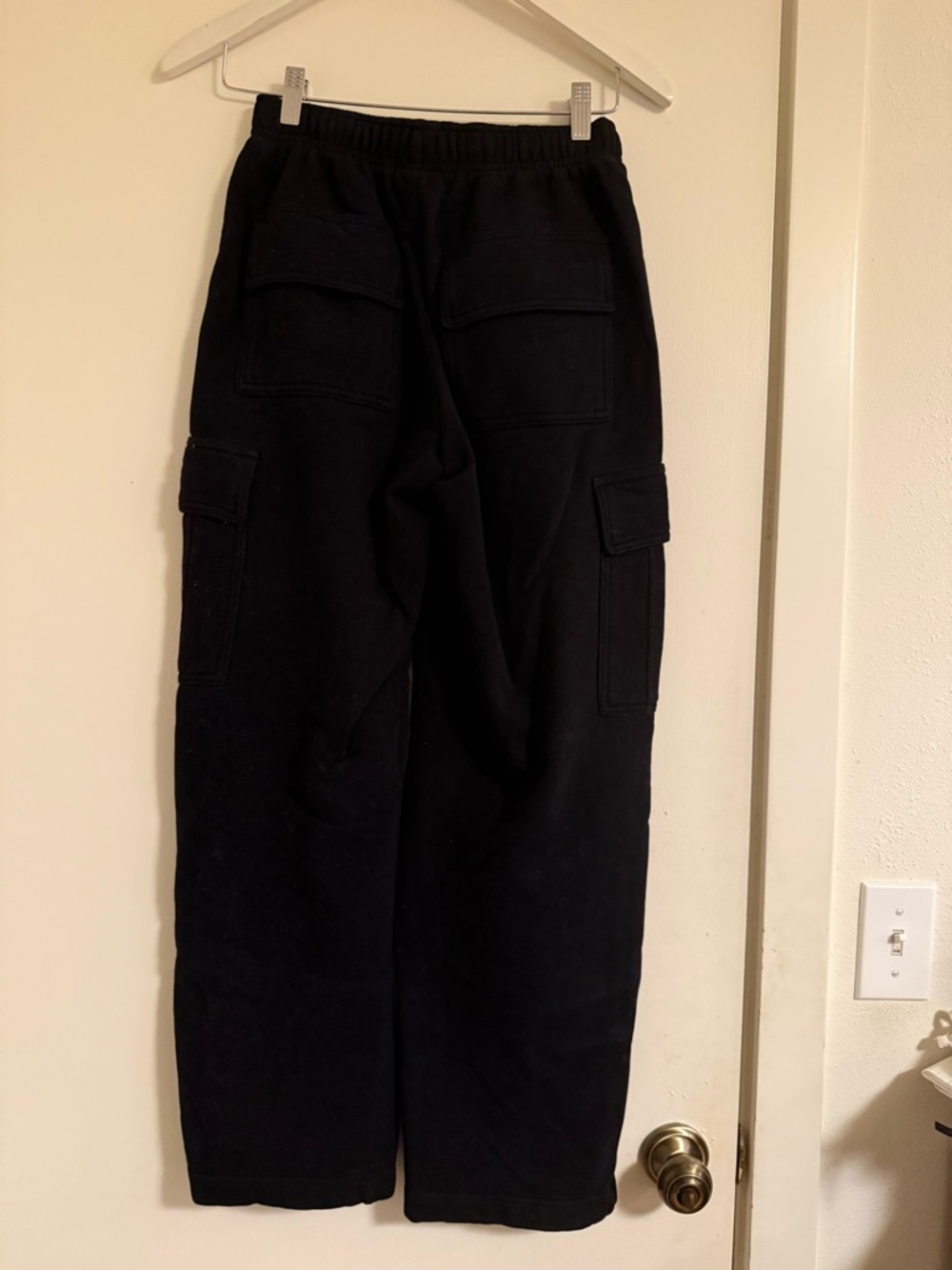 Aritzia TNA Mega Cargo - black, sz small - Picture 2 of 7